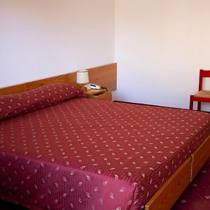 Camera con letto king size